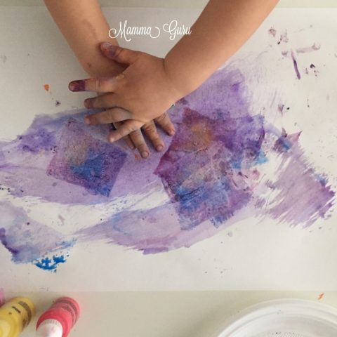 Mamma Guru: Dipingere con le spugnette ed i colori alimentari Klecsi