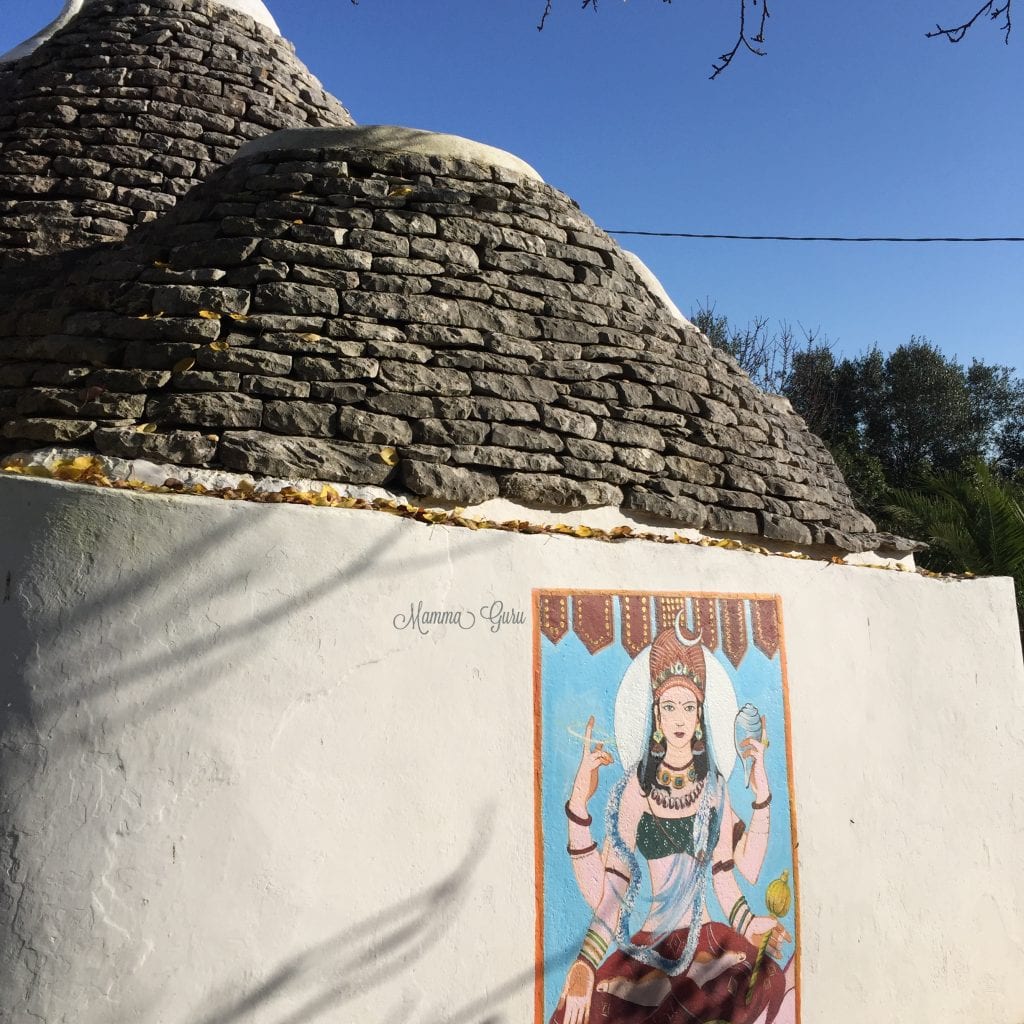 Mamma Guru: Ashram Bhole Baba a Cisternino