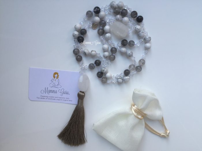 Mamma Guru: Collana Mala 108 grani con Swarovski, Agata, Howlite, Cristallo di Rocca