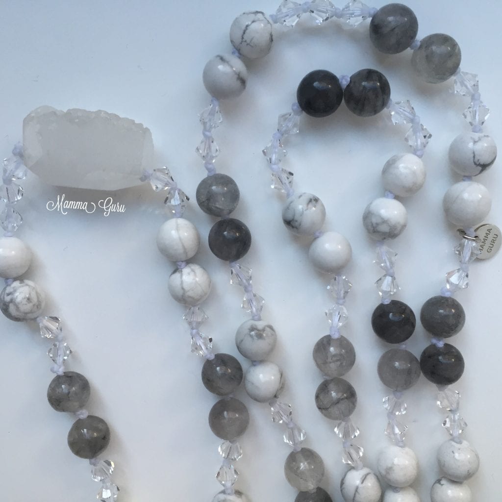 Mamma Guru: Collana Mala 108 grani con Swarovski, Agata, Howlite, Cristallo di Rocca