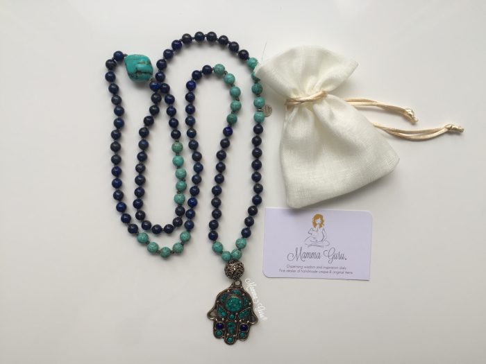 Mamma Guru: Collana Mala con Mano di Fatima, Howlite, Lapislazzuli, Turchese