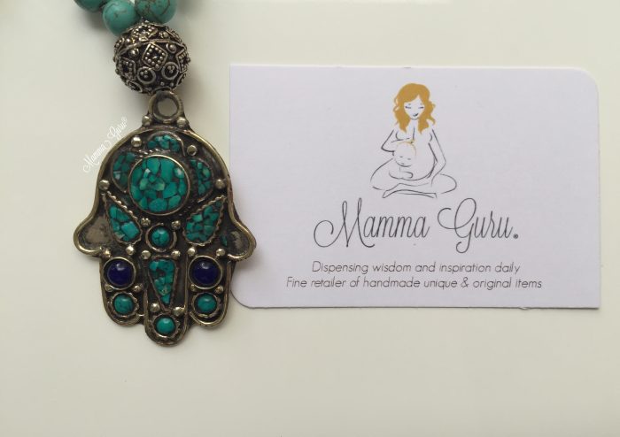 Mamma Guru: Collana Mala con Mano di Fatima, Howlite, Lapislazzuli, Turchese