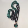 Collana Mala con Om con Lapislazzuli, Turchesi, Corallo, semi di Acai, Howlite, Argento Indiano