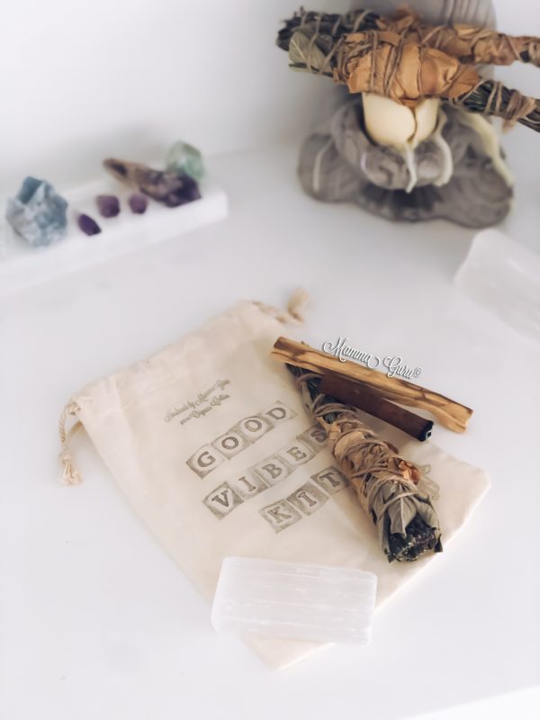 Good Vibes Kit Smudge Palo Santo Cristallo