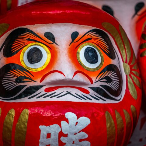 Daruma: il portafortuna giapponese e la sua leggenda